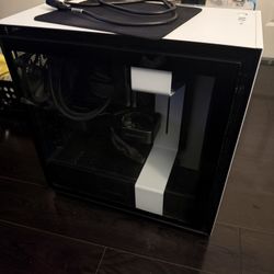 NZXT H710 ATX PC 