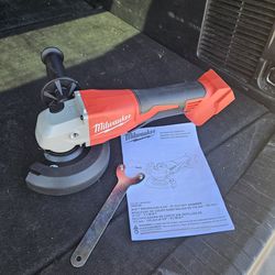 Milwaukee M18 Cutt Off Grinder 4 1/2 - 5 inch