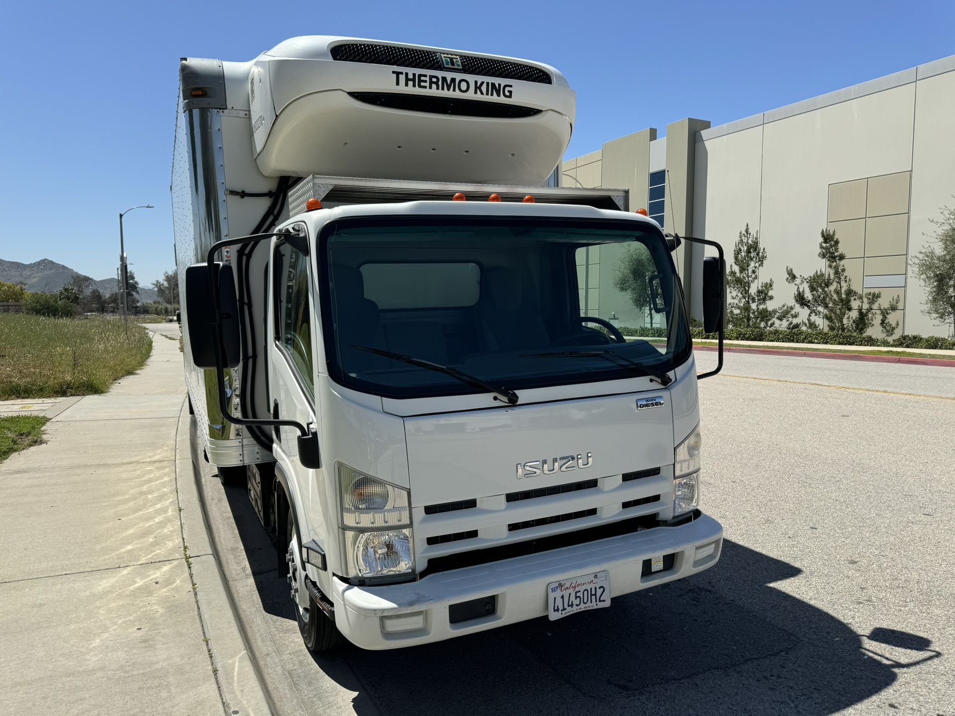 2018 Isuzu NRR