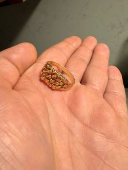 Gold 10 k ring