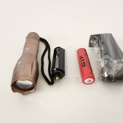 U`King XML-T6 LED Zoom Flashlight Tactical Torch with 18650 Rechargeable Battery ( Brown )
