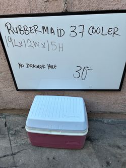 Rubbermaid cooler
