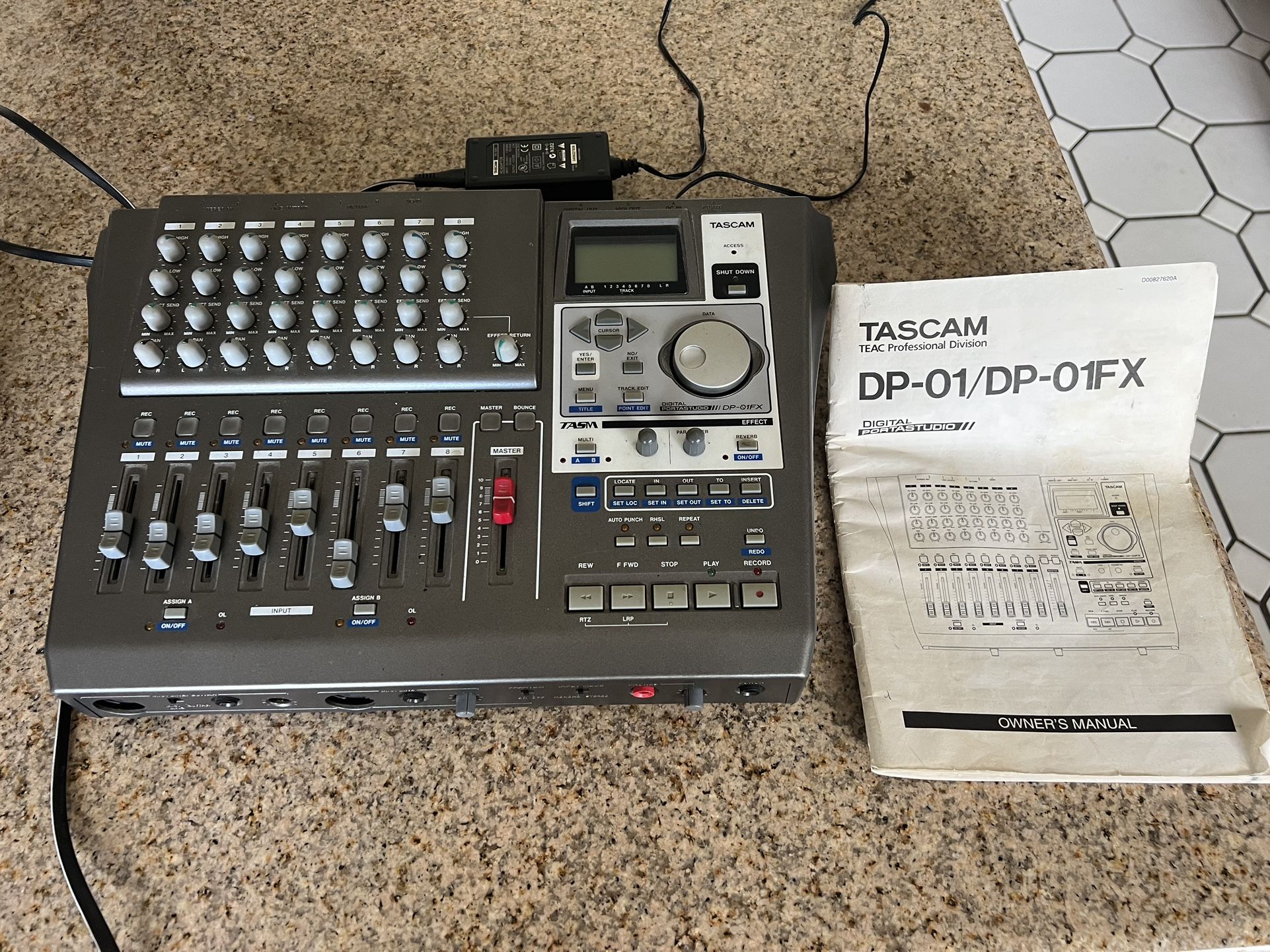 Tascam DP-01FX/CD Digital Portastudio Recorder