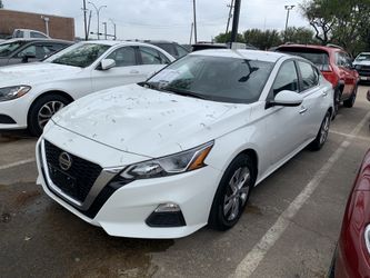 USED 2019 Nissan Altima!! DEAL