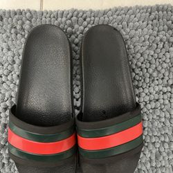 Size 10 Gucci Slides 