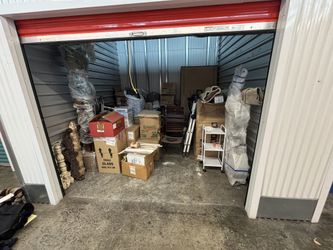 Reseller Inventory Lot – 40+ Items – New-in-Box Furniture, Electronics, etc.