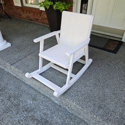 Wood Rocking Chair