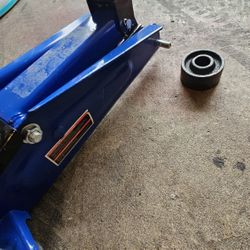 Duralast 2 1/4 Hydraulic Car Jack