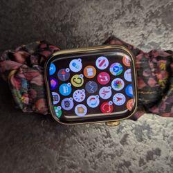 Apple Watch Series 9 Stainless Steel Gold 45mm Cellular With Charger 