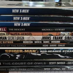 Lot of 12 Graphic Novels - Marvel, DC, Batman, X-Men 