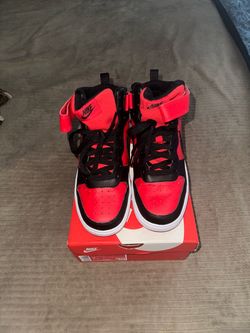 Nike High-Top Sneakers Red and Black