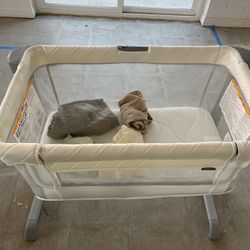 Snuggle Me Bassinet 
