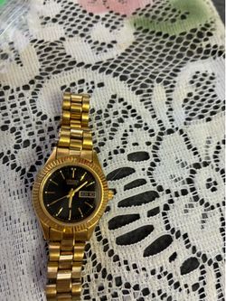 Very nice Citizen ladies watch new