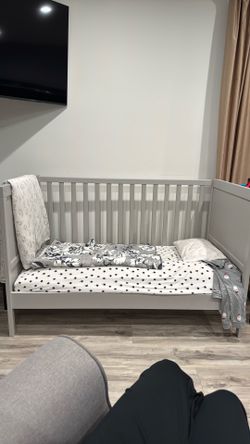 Baby crib