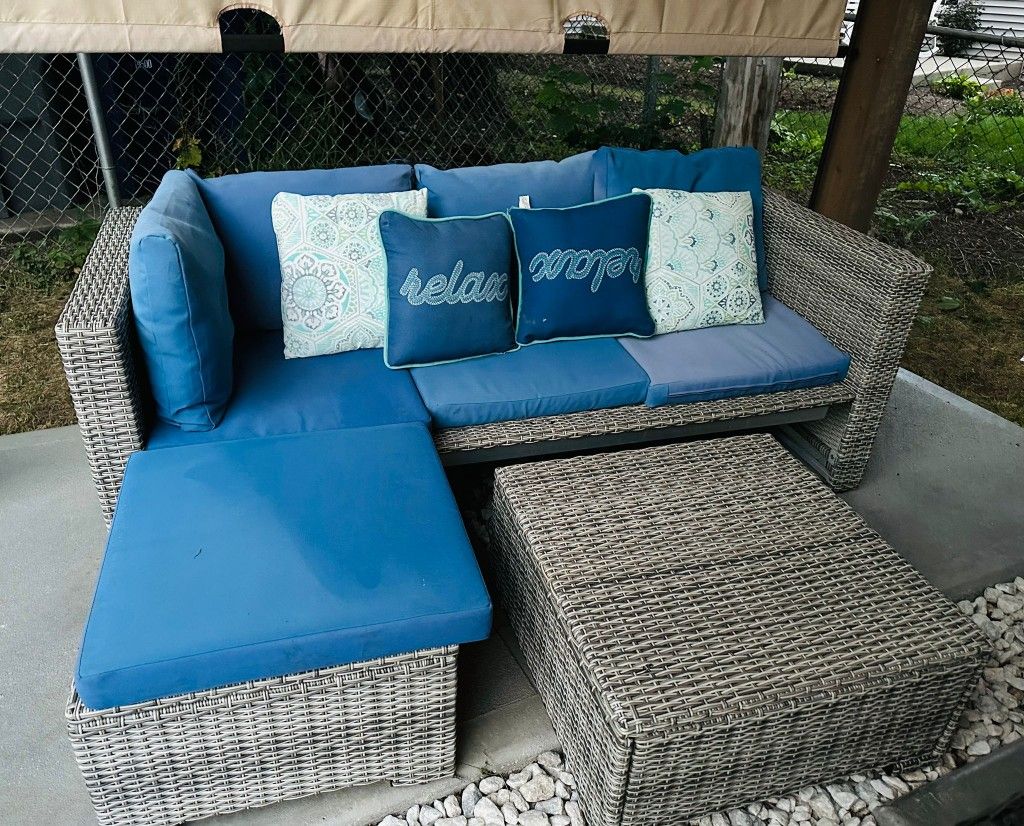 Outdoor Patio Furniture 
