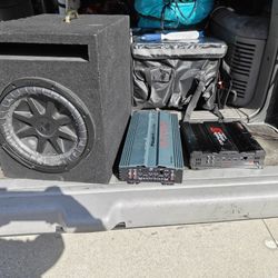Kicker Subwoofer And Amplifier 
