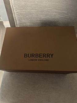 Burberry size 10