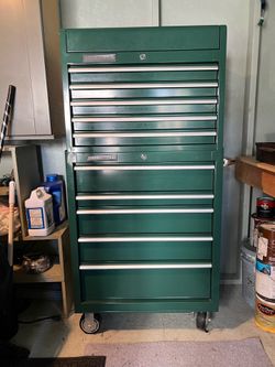 MasterForce 30" Rolling Tool Chest & Top Chest – Excellent Condition