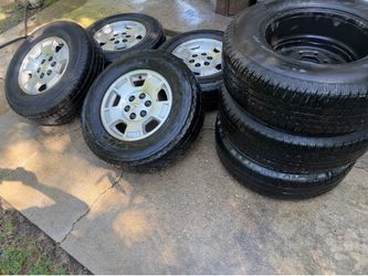 Chevy GM rims 265/70/17 tires