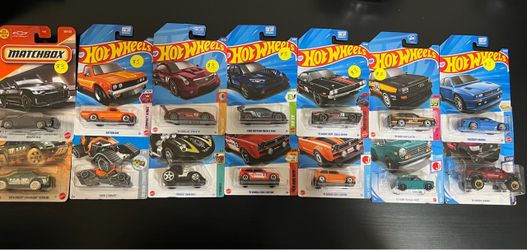 Hot wheels lot 14 total