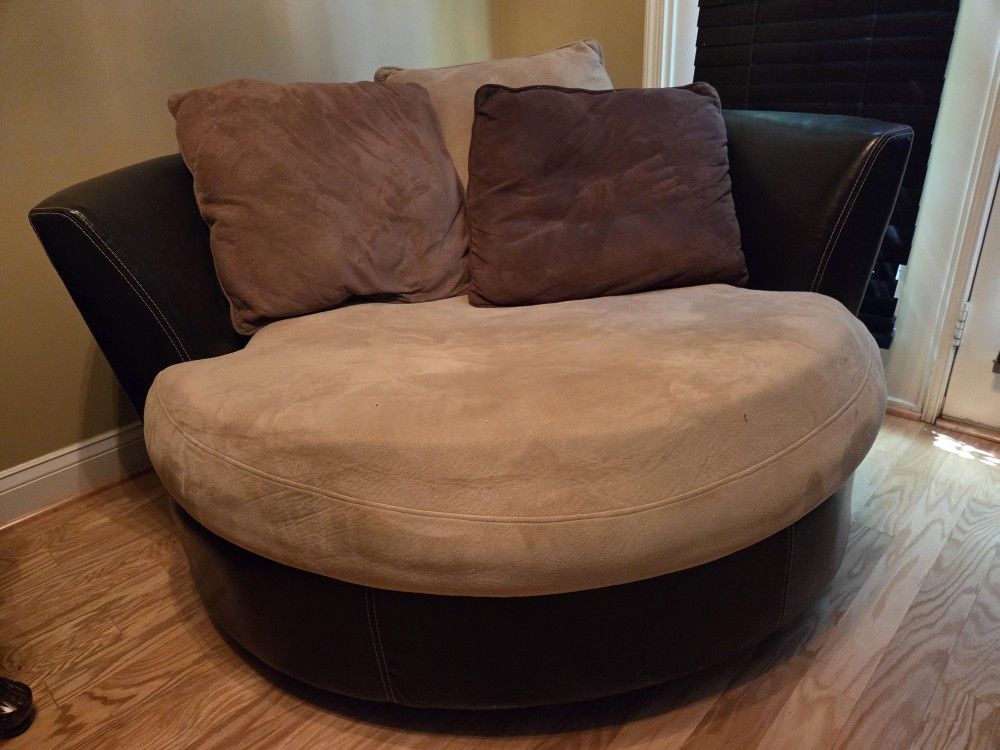 Oversized Swivel Chair