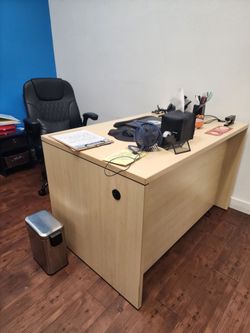 Light Wood Office Desk