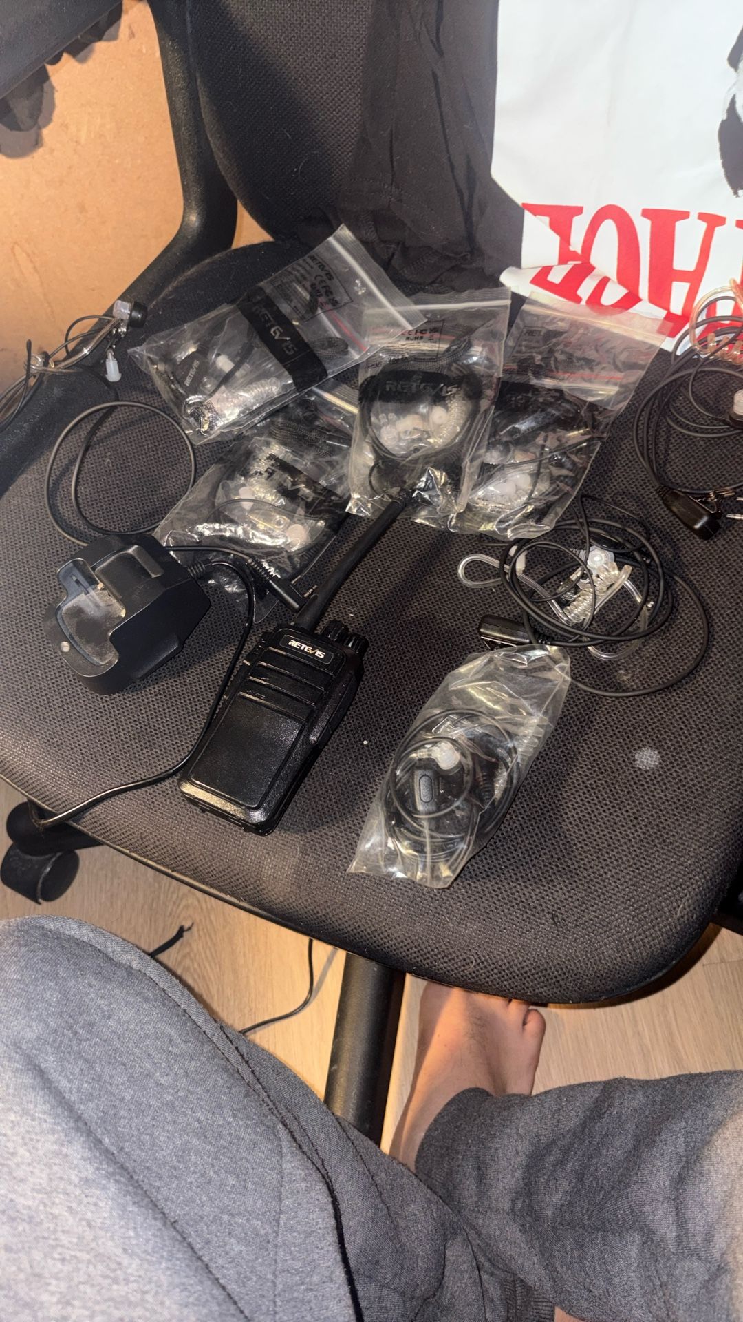 a Retevis C9003A walkie-talkie earpiece.