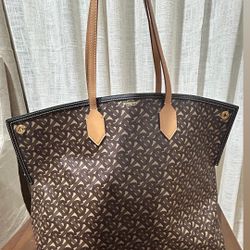 Burberry TB Tote 