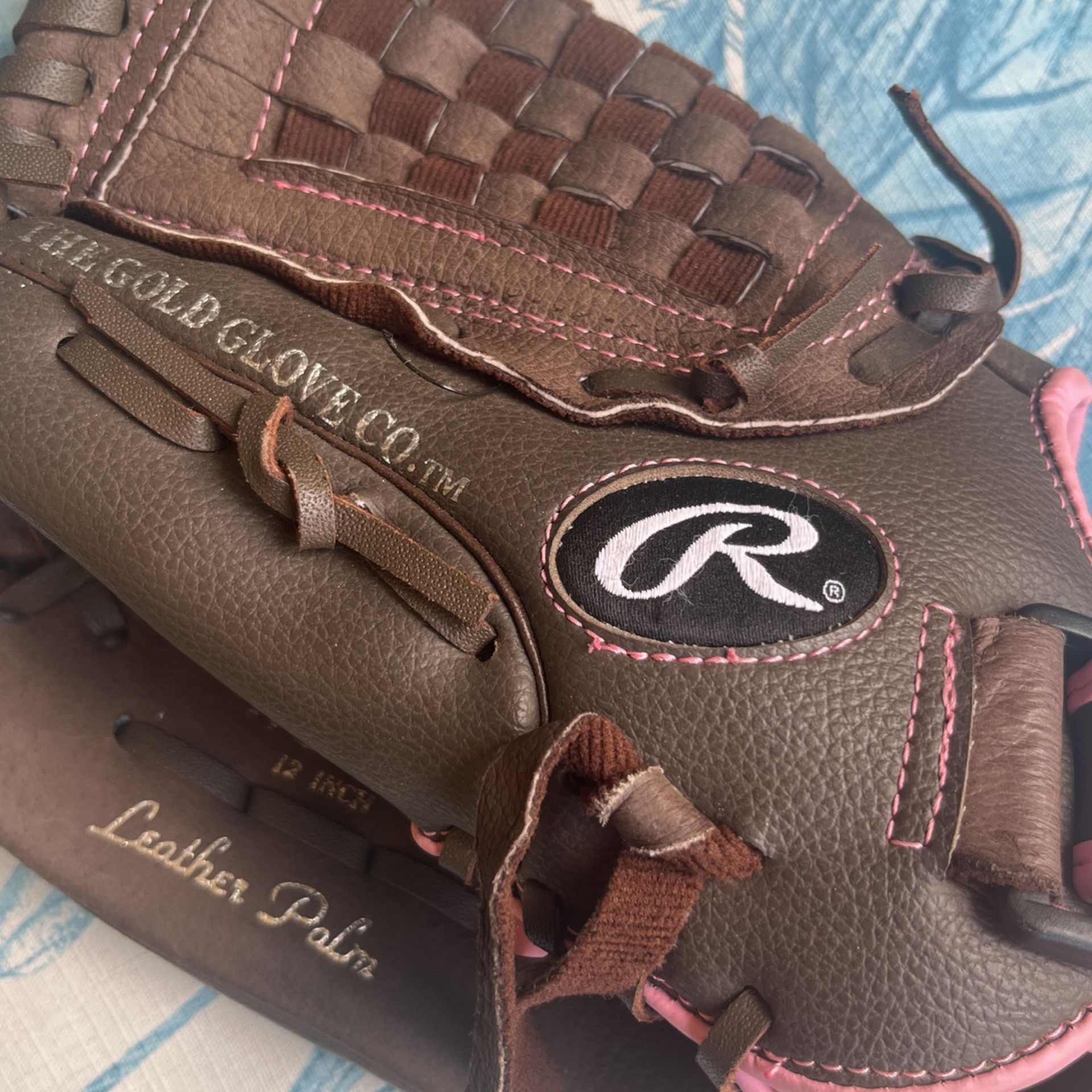 Rawlings Glove For A Girl