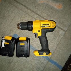 Dewaltz 20 Vlt Max Drill And 2 Batteries 