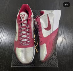 Kobe Size 10 $280