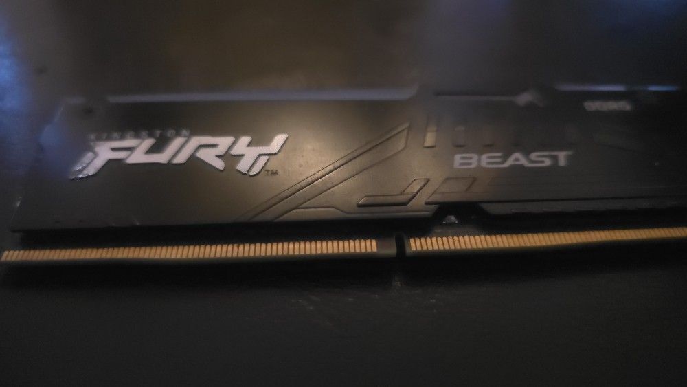 16GB Kingston FURY RGB16GB 1x16gb 5400mhz CL38 DDR5 RAM4