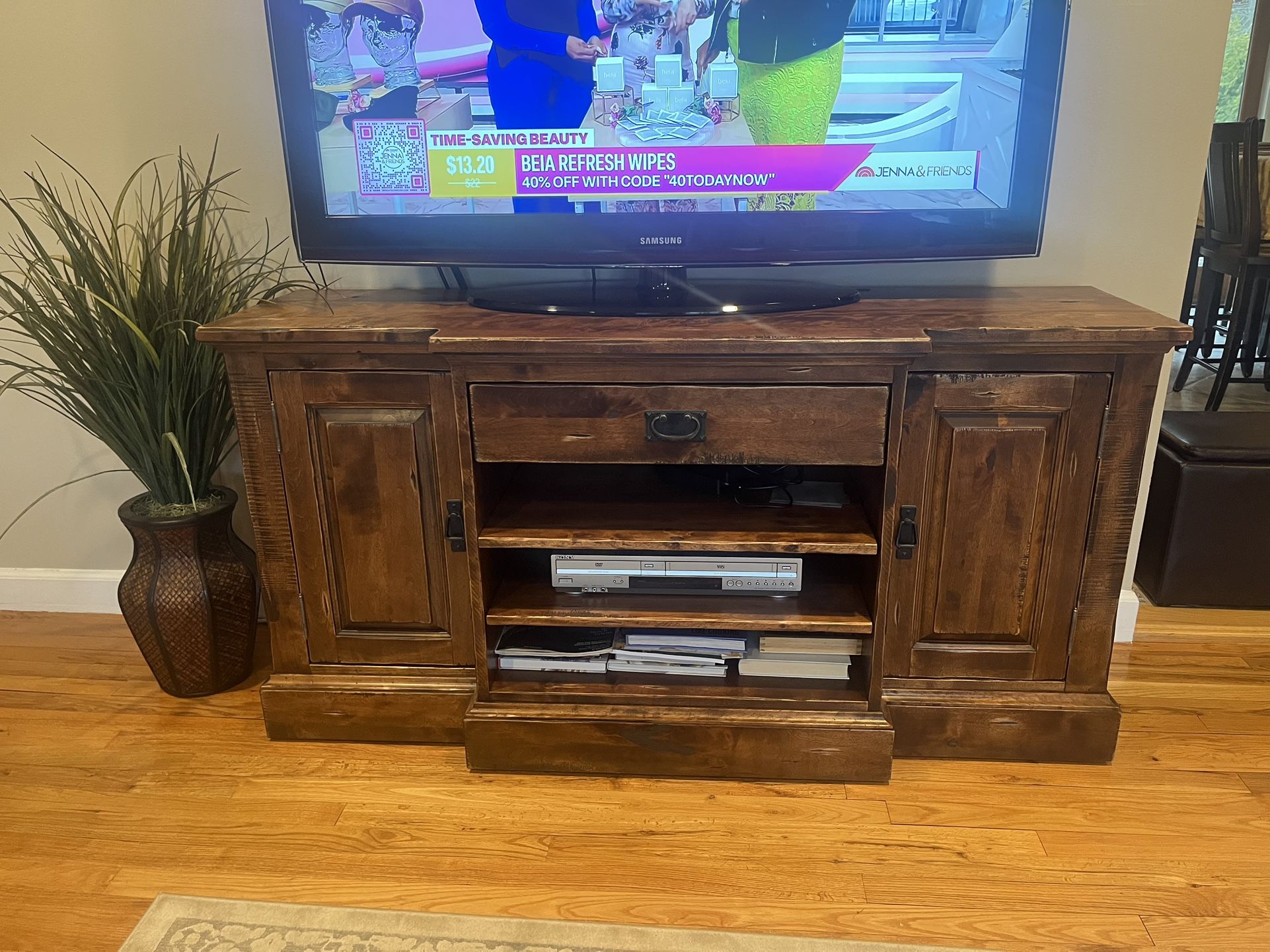 Canadel Hardwood Maple