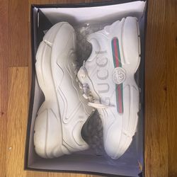 Gucci Size 8