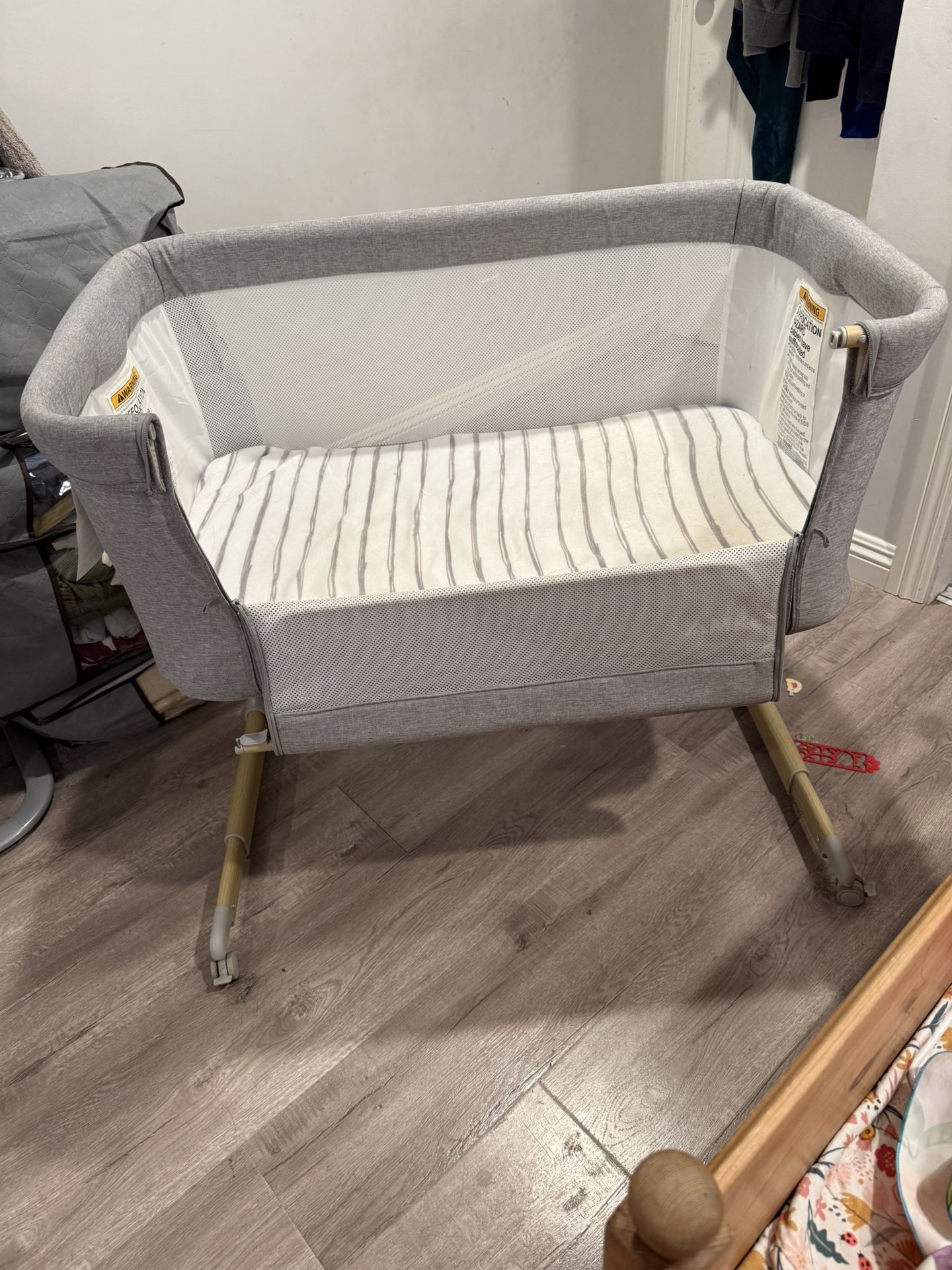  baby bedside bassinet 