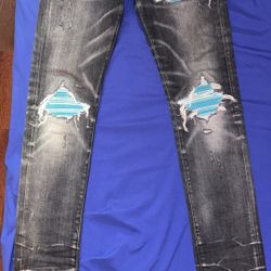 Amiri Size 30 600$ No Trades !!