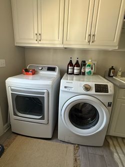LG Samsung Washer and Dryer Combo (electric)