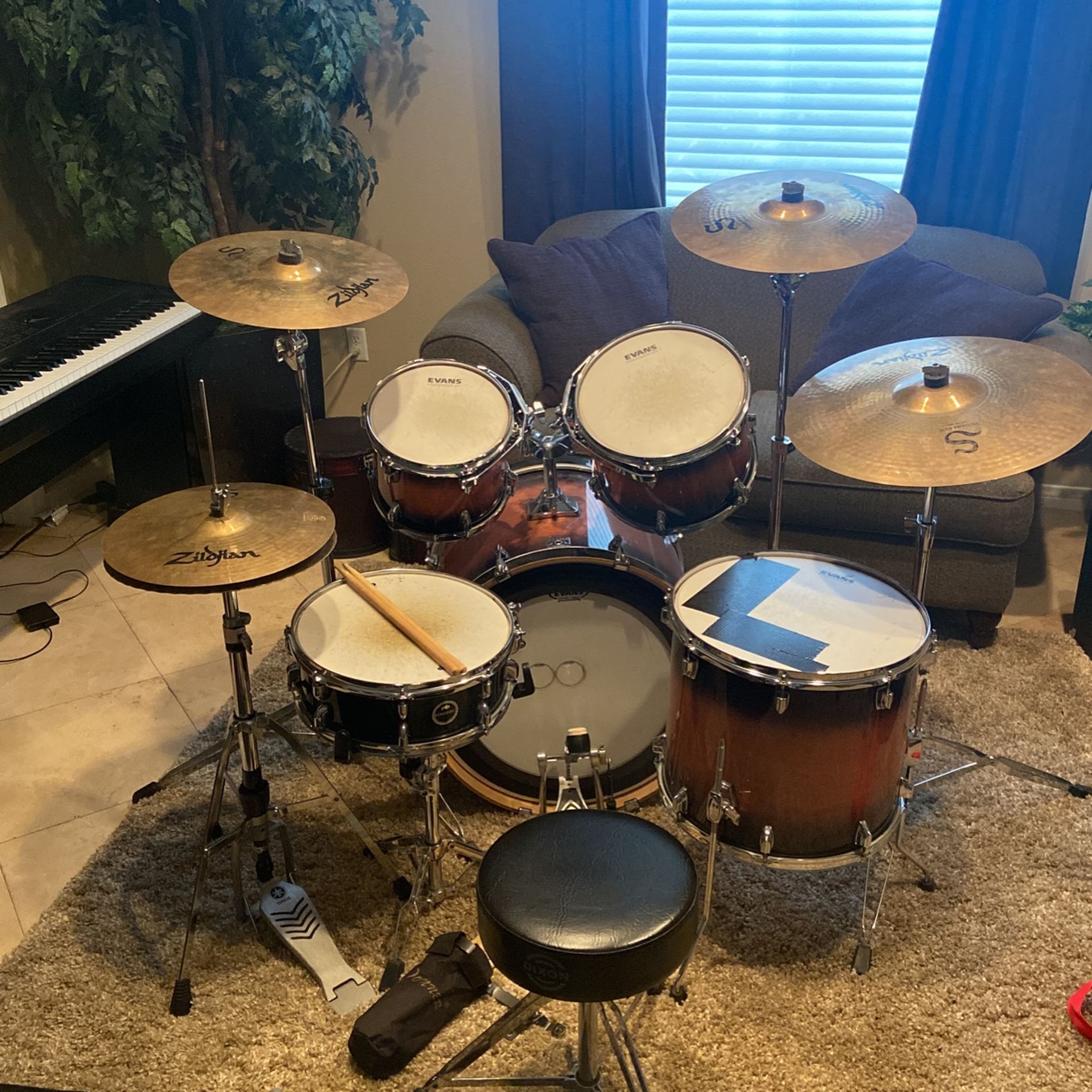 Tama Drum set 