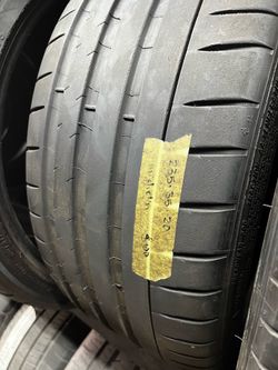 1 SEMI NEW 23535R20 MICHELIN All Season tire for $100 installed and balance.  23535R20 235/35/20 235/35/R20 235-35-20 235-35-R20  Texas Extreme Tire C