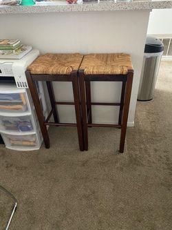 Brown Wicker Batstools