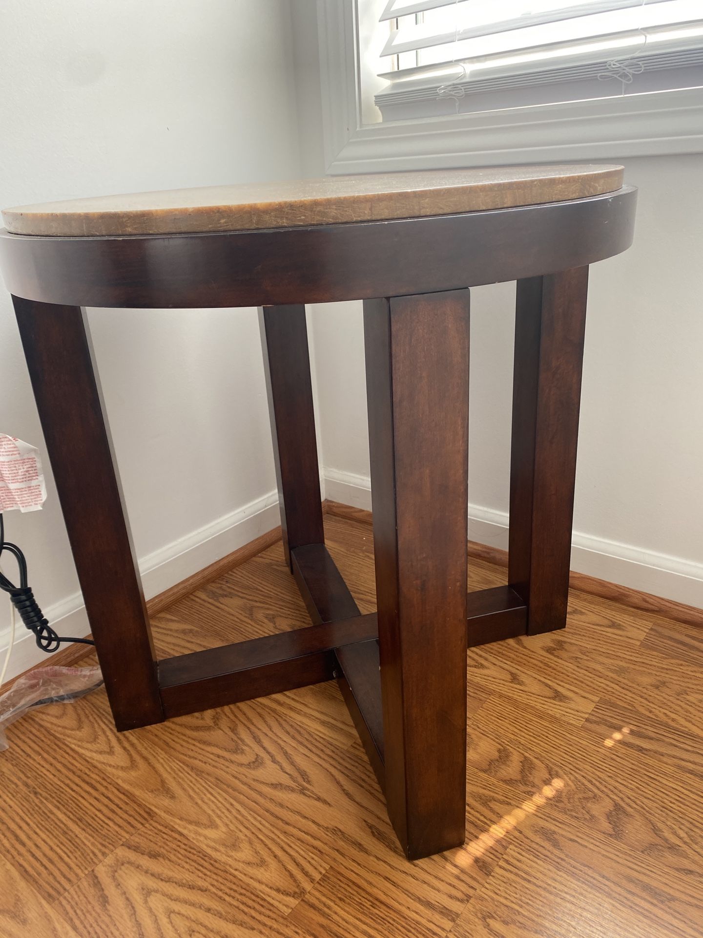 Side Lamp Table
