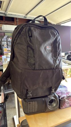 Lowepro - Camera and Laptop Backpack