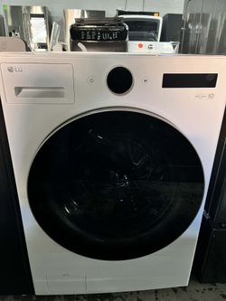 LG - 5.0 Cu. Ft. High-Efficiency Stackable Smart Front Load Washer with Steam and TurboWash 360 - White