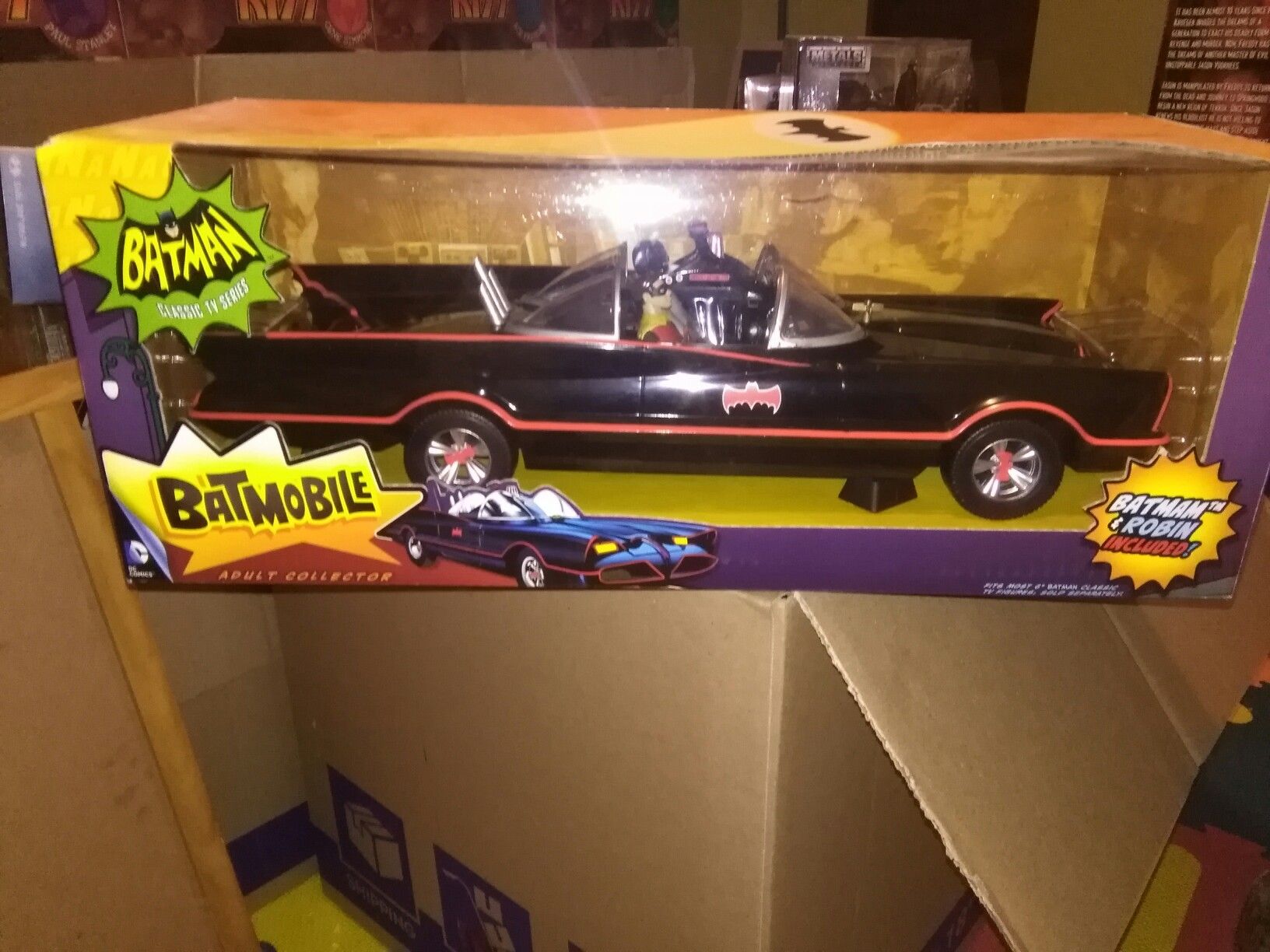 Batmobile w/Batman and Robin 5" figures