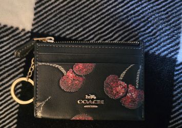 Coach Skinny ID case with cherry print brand New ✨️
