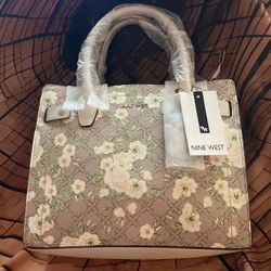 New Nine West Bettina Peony logo Floral  pattern Purse Crossbody