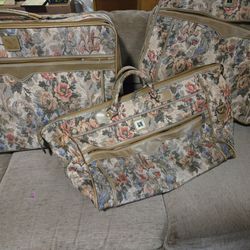 Floral luggage set 3 pc