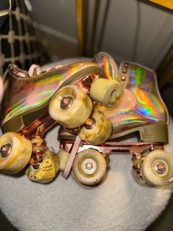 Kids rollerskates size 3