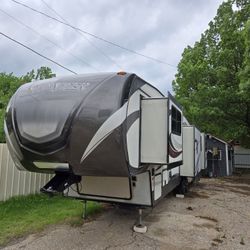 2016 Keystone Sprinter  38 Footer