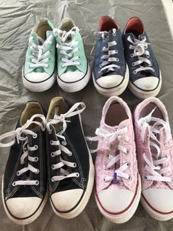 Girls converse